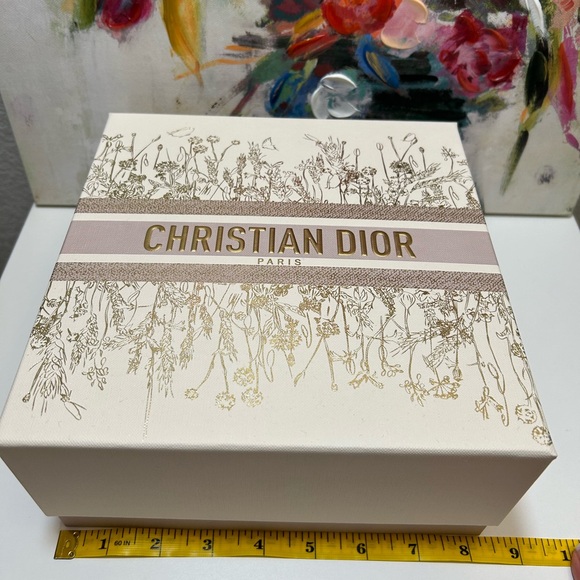 Dior limited edition box - lavender and gold - Picture 2 of 2
